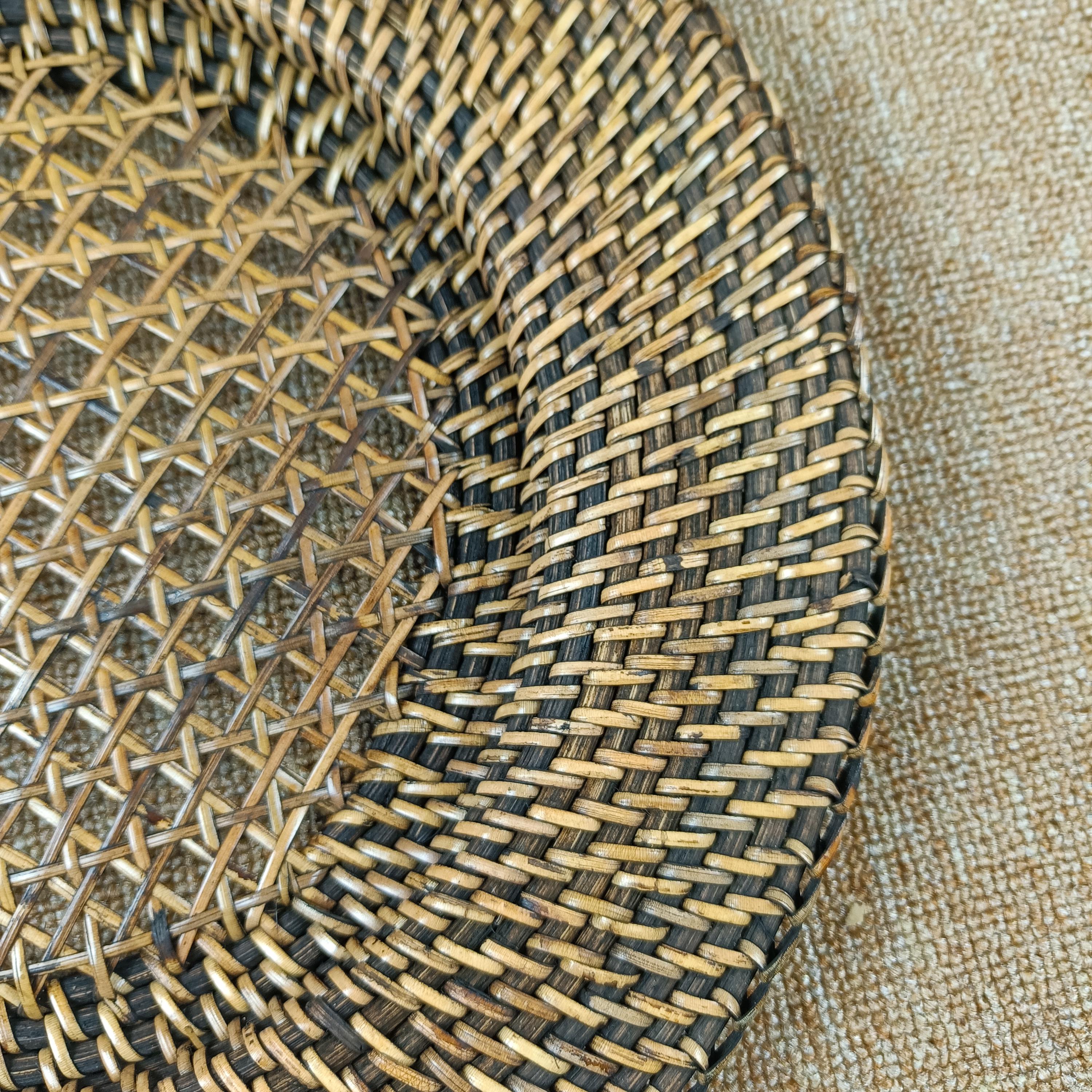 Set of 3 Dark Brown Rattan Charger Plates - 33cm Natural Handwoven Placemats with Side-Direction Weave Edges