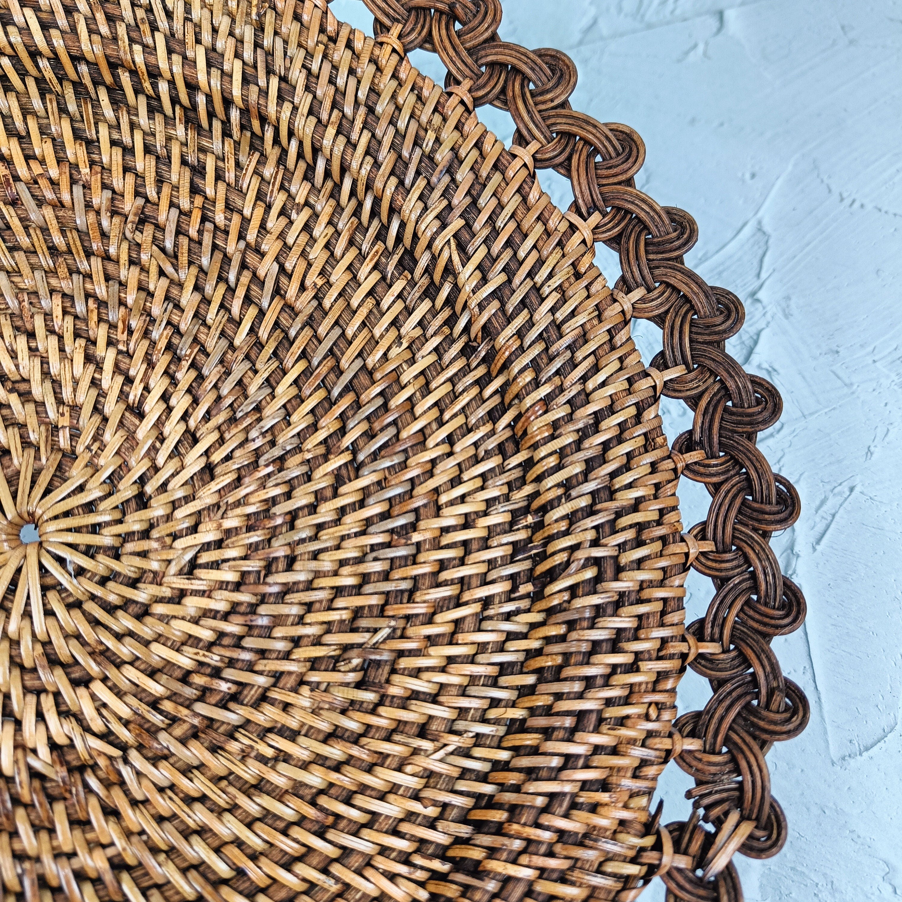 Rattan Charger Plate With Unique Side Weave Pattern