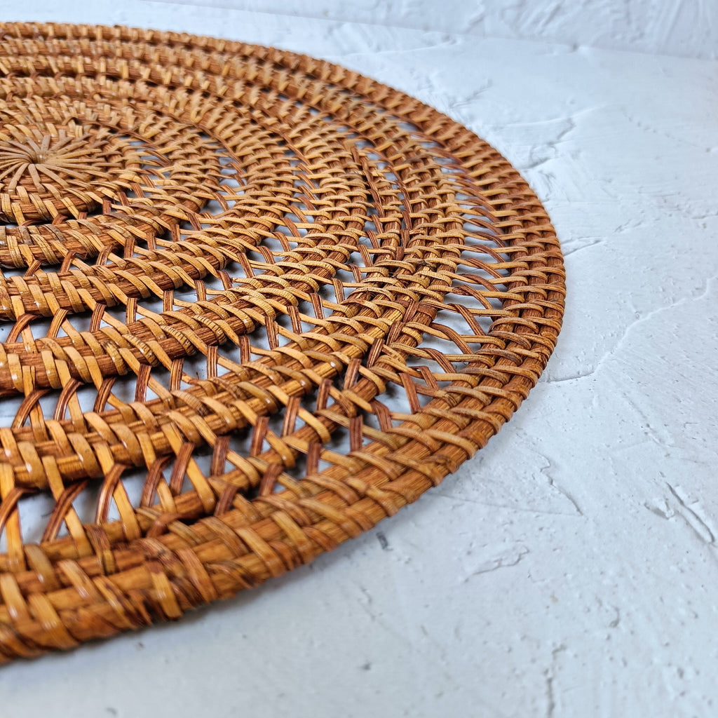 Set of 4 Honey Brown Spiral Round Rattan Placemats, Bohemian Placemats With Mesh Pattern, Home Decor Ideas