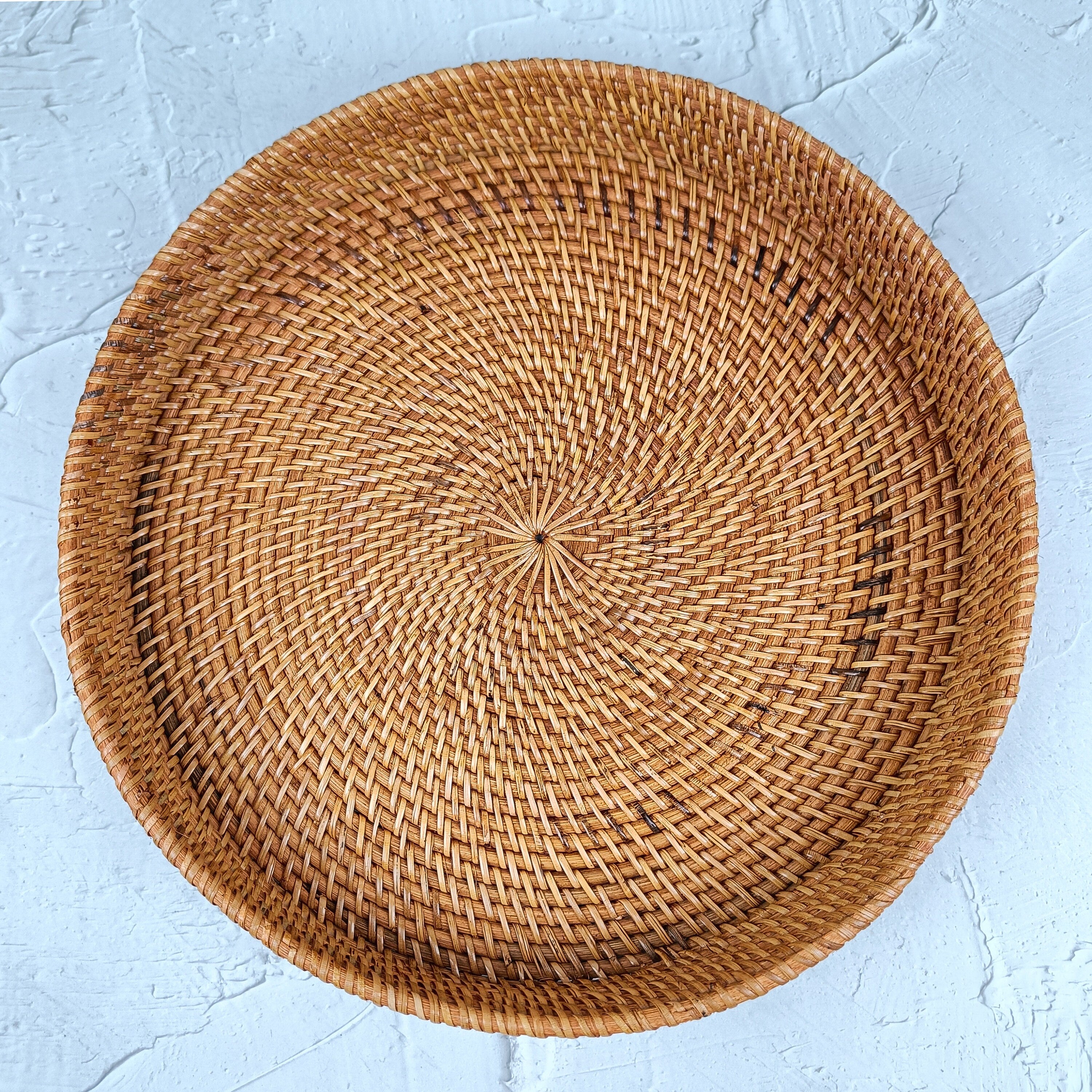 Brown Round Rattan tray, Handmade Handle Less Wicker Rattan Tray Set