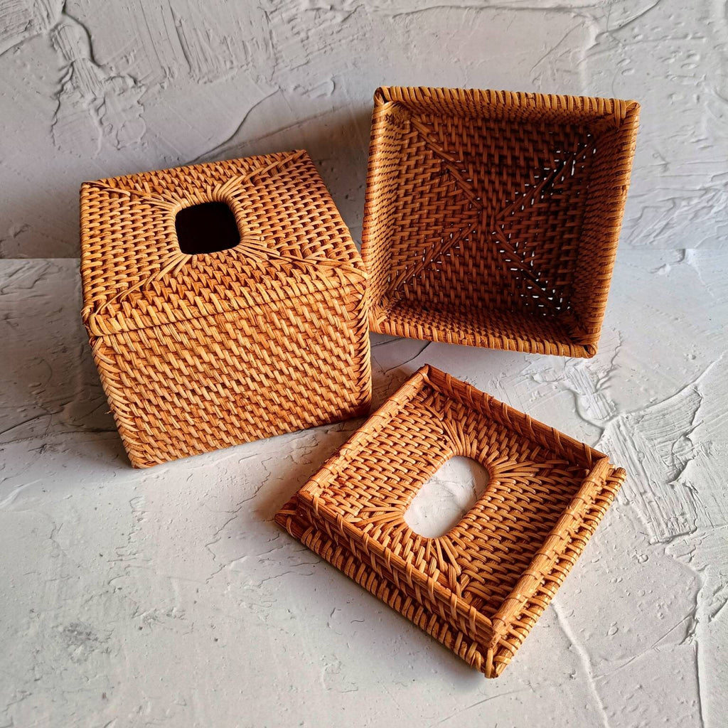 Brown Rattan Square Tissue Box Cover, Tissue Box for Bathroom Decor, Wicker Napkin Holder