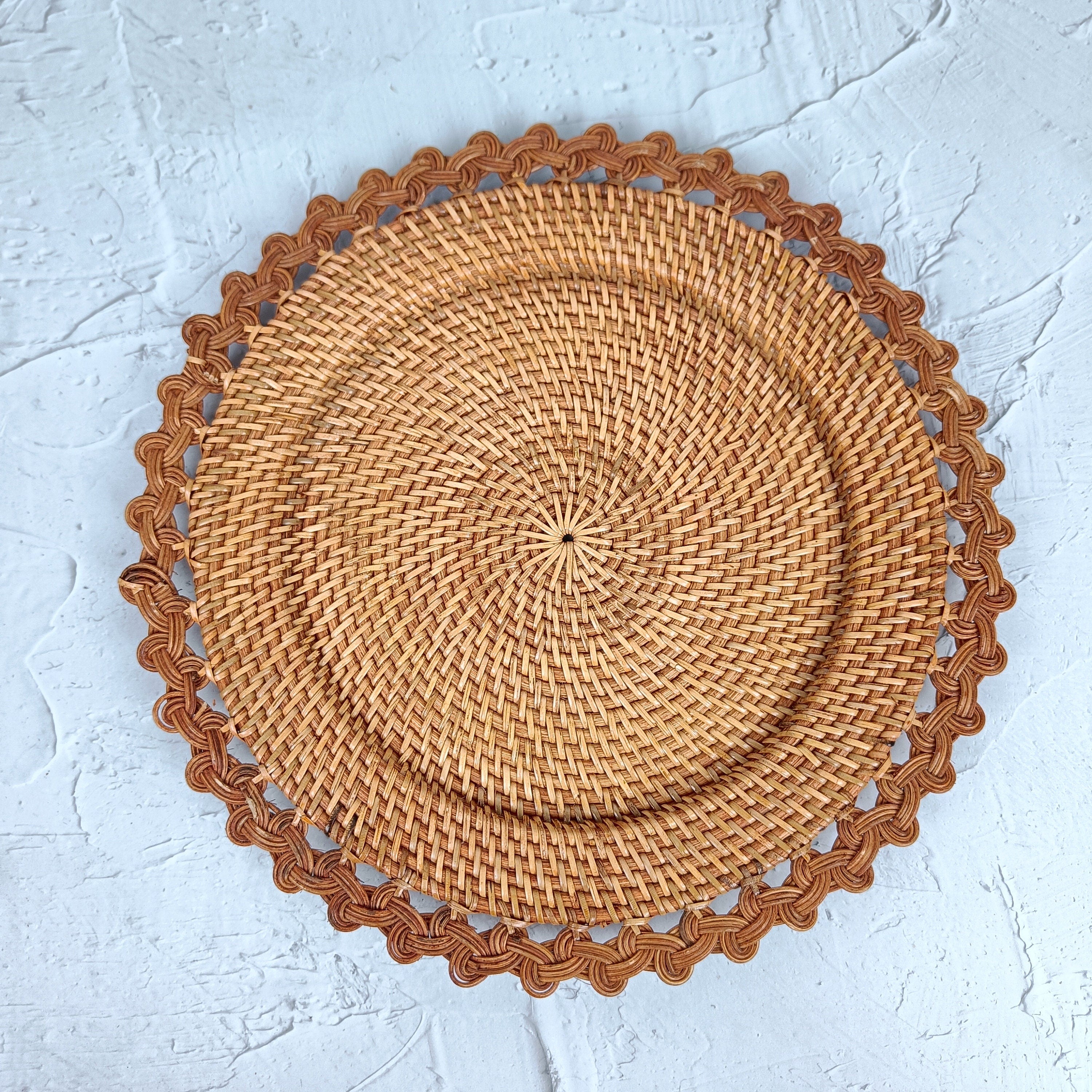 Rattan Charger Plate With Unique Side Weave Pattern