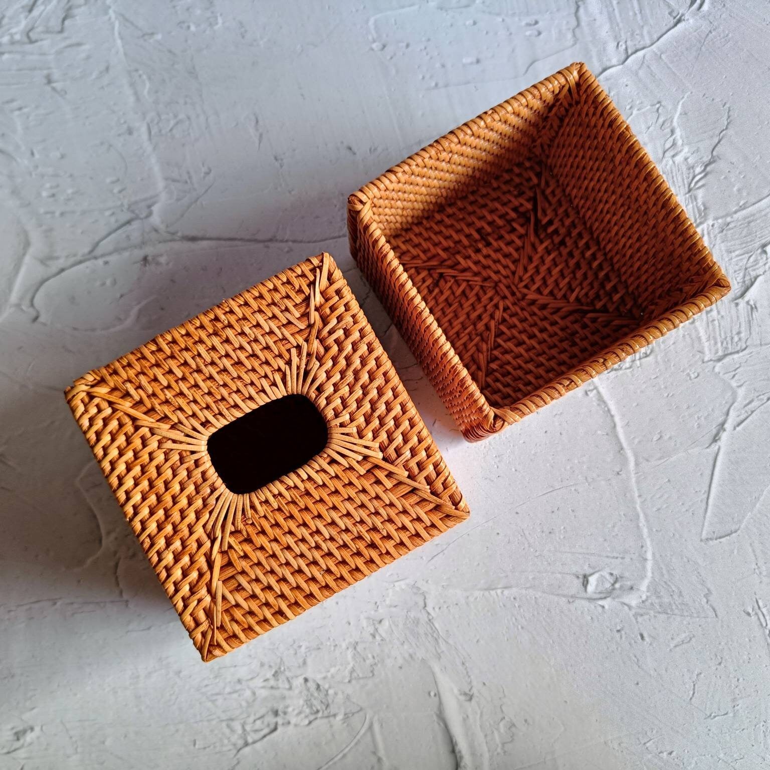 Brown Rattan Square Tissue Box Cover, Tissue Box for Bathroom Decor, Wicker Napkin Holder