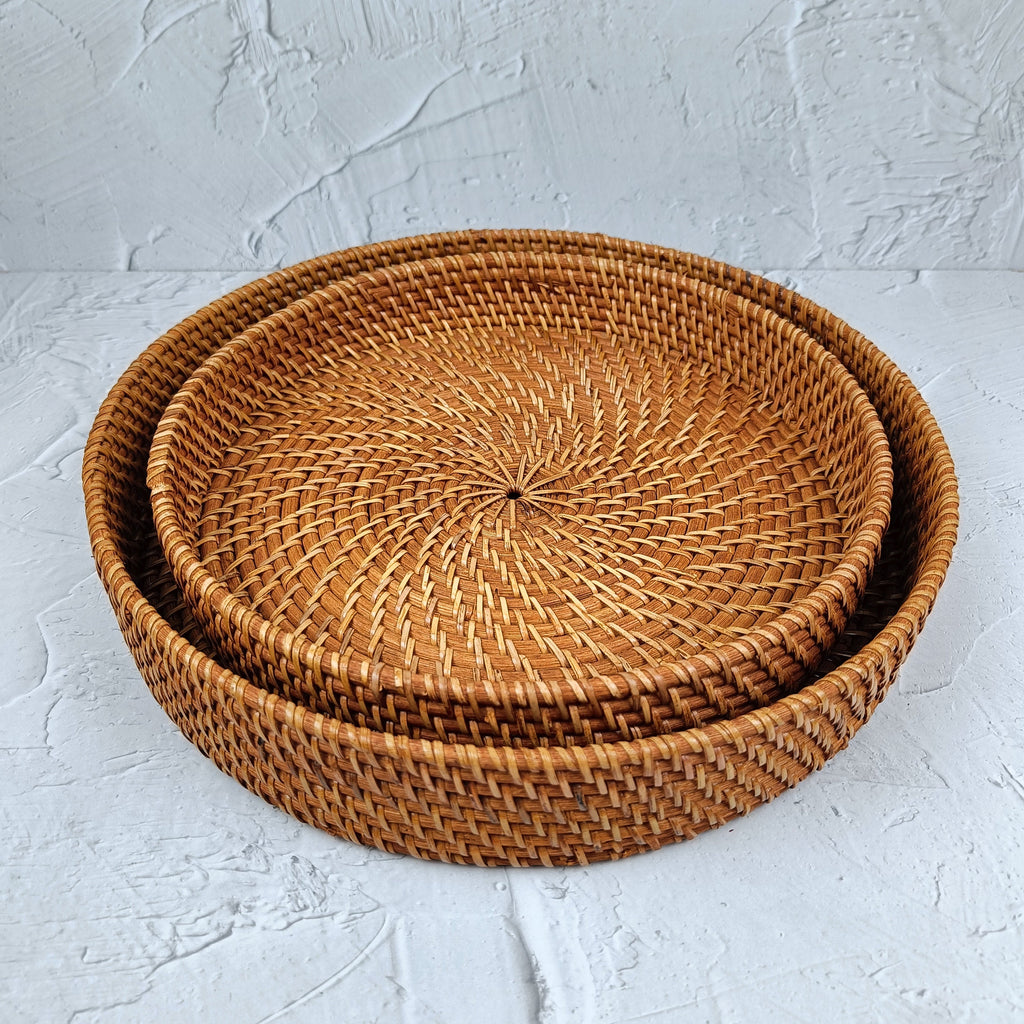 Brown Round Rattan tray, Handmade Handle Less Wicker Rattan Tray Set