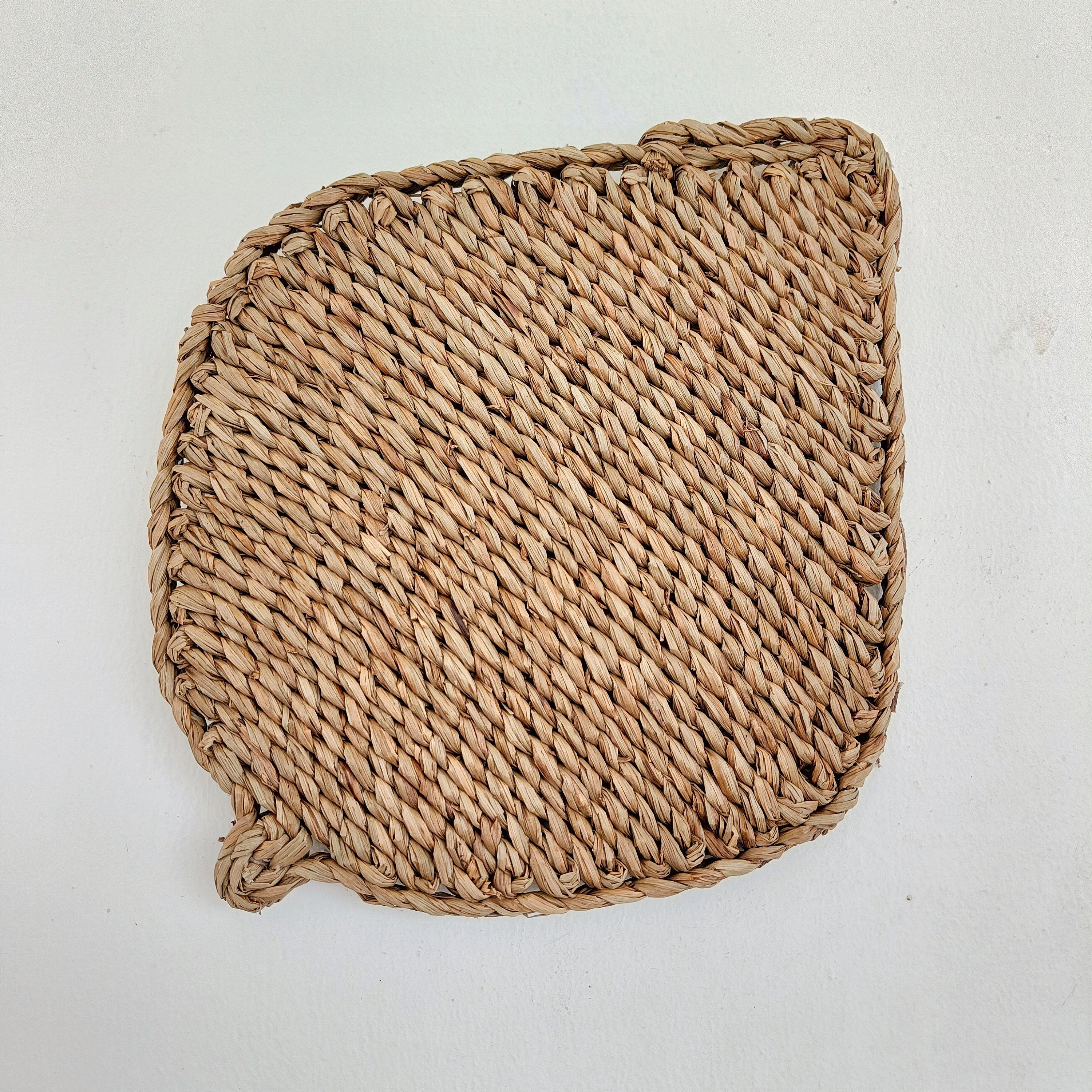 Mendong Leaf Style Placemat Set, Farmhouse Decor Ideas, Stylish Dining Table Decor, Natural Wall Basket & Hanging Wall Decor