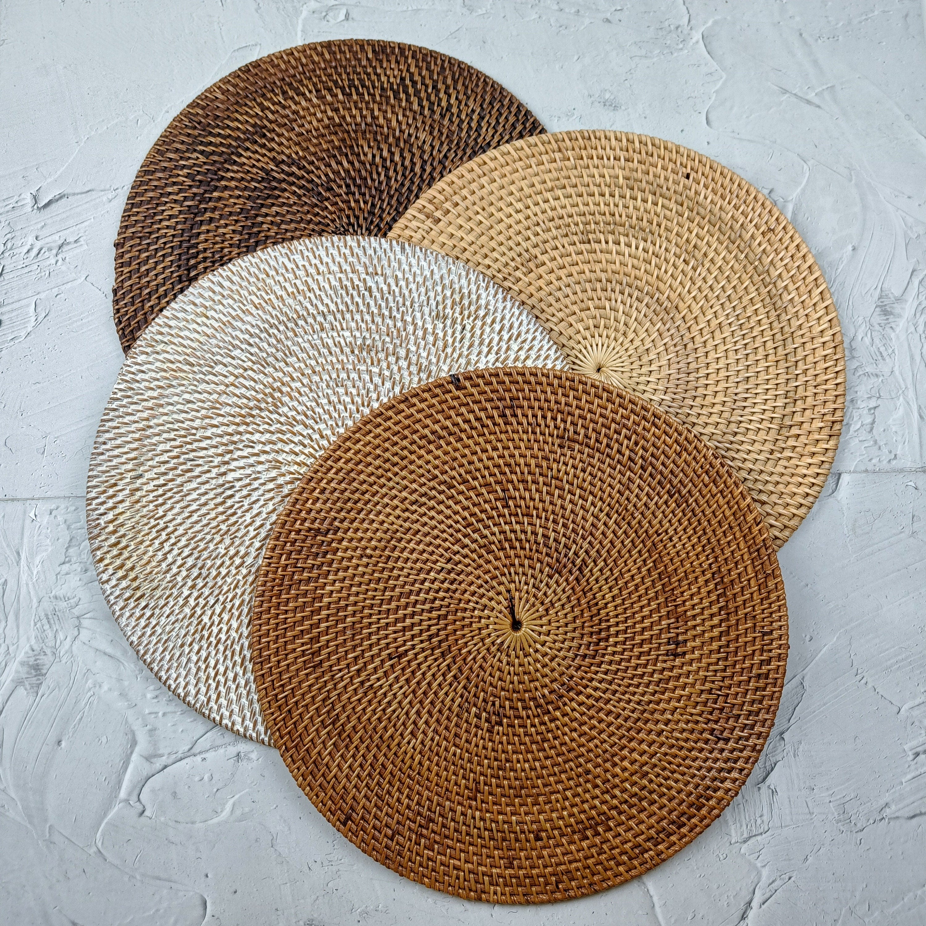 Handcrafted Round Rattan Placemats, Rattan Coaster, Straw Serving Placemats, Farmhouse Decoration, Boho Table Decor - 4 Colors Option